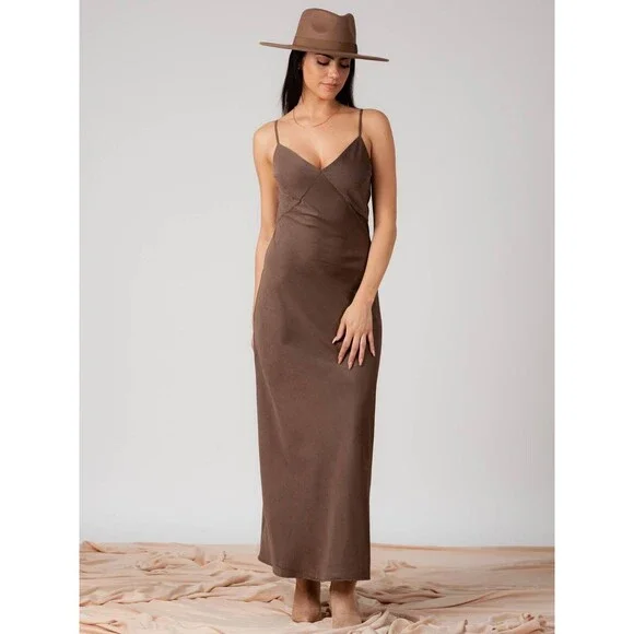 Lucca Couture JENN SEAM DETAILED SLIP DRESS-TAMARIND - Picture 4 of 4